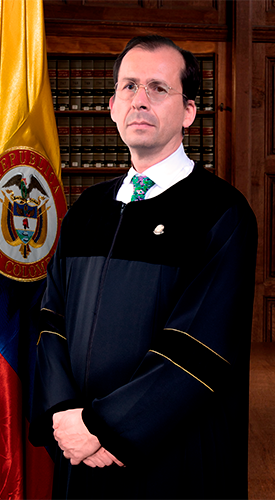 Magistrado José Roberto Sáchica Méndez